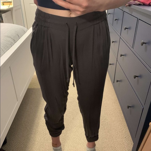 Aritzia Azure Skies Los Feulz Jogger Pants - Picture 2 of 5